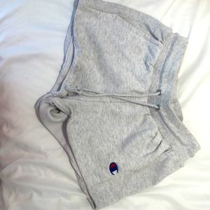 These are light grey athletic shorts! This is a size small.